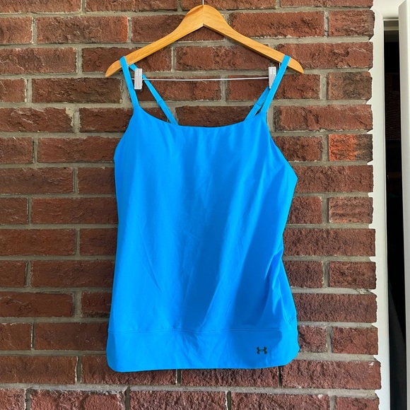 Under Armour built in bra workout tank top - Picture 1 of 4